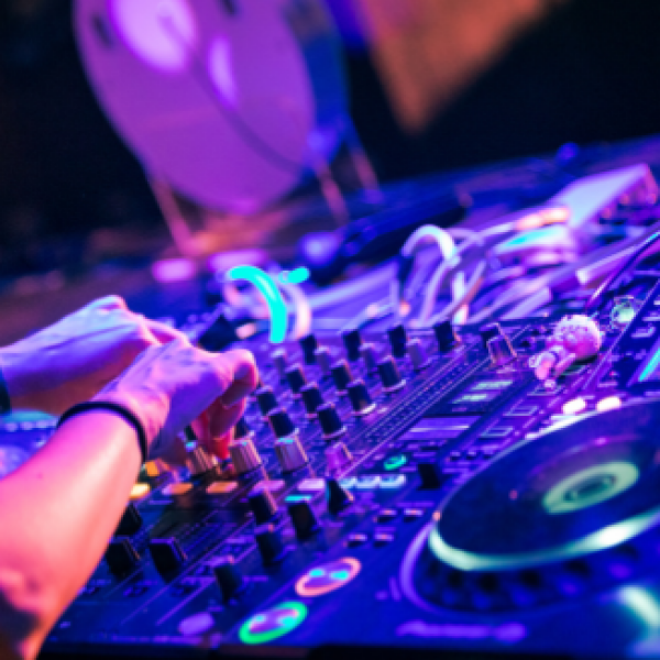 FTD dance for the dawn   DJ decks